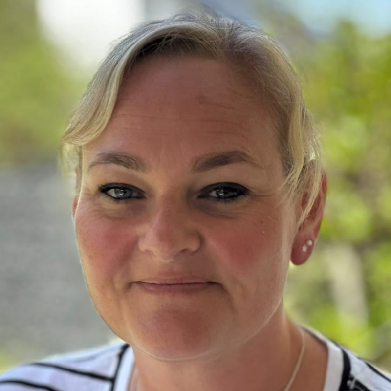  Diana van den Abeelen